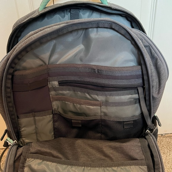 North Face Backpack - Picture 7 of 8